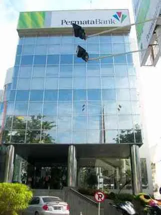 Permata Bank Zainul Arifin